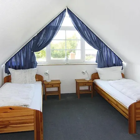 Schuldt, * Behrensdorf